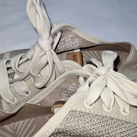 OluKai Pehuea Lī Lightweight Sneakers Women’s shoe Tapa size 7.5 - Picture 8 of 9